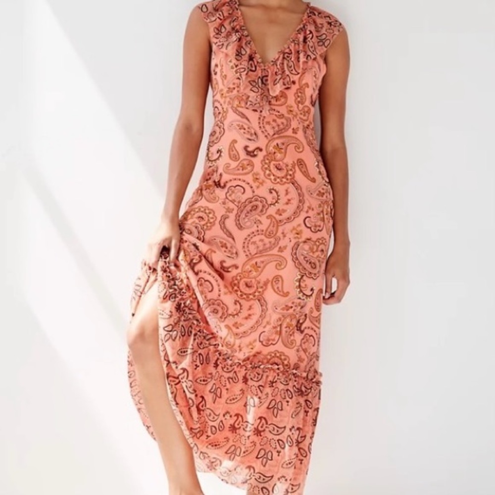 Wilfred Aritzia Naomi Dress size 10 Vintage Paisley Print Maxi Dress Chiffon